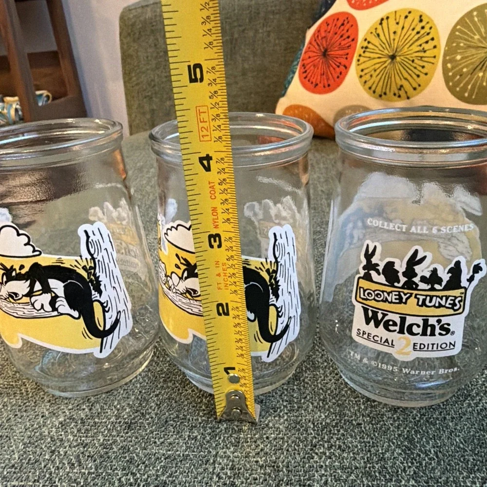 Welch's Looney Tunes Special Edition Jelly Glasses Lot of 3 Tweety Sylvester